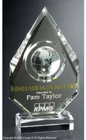 Magellan Global Award 8"